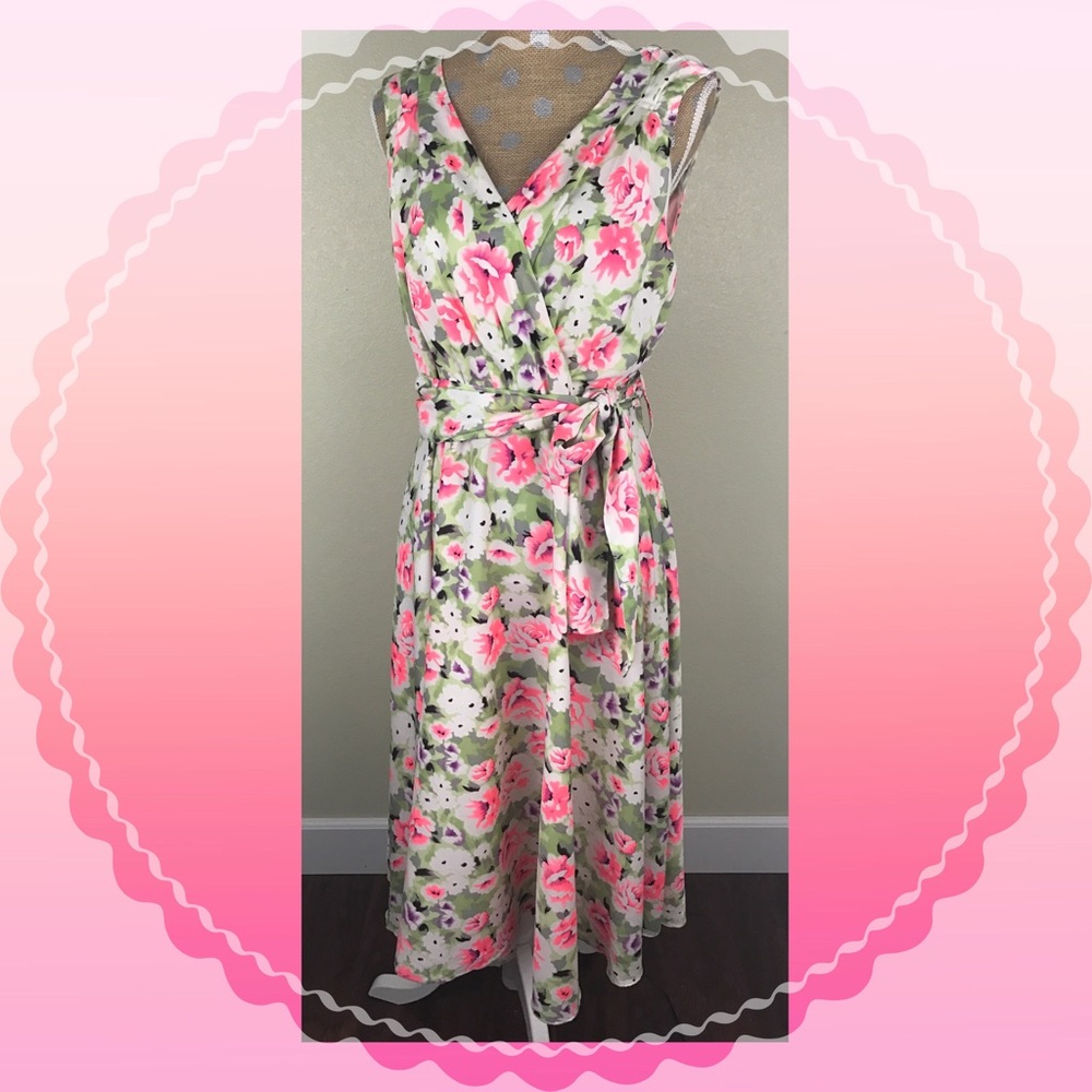 Sleveless Dress